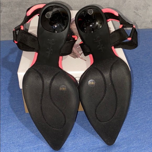 Jessica Simpson Heels - Picture 4 of 8